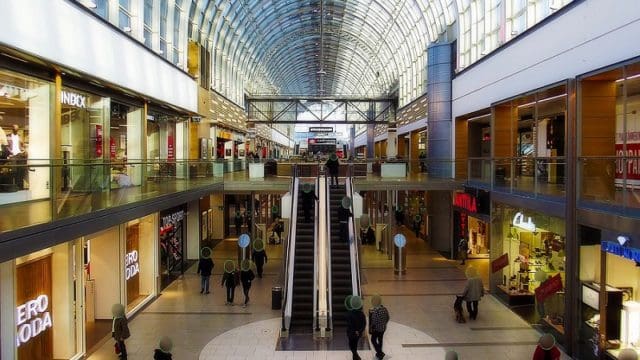 CaseGuard-Shopping-Mall-Surveillance-and-Redaction