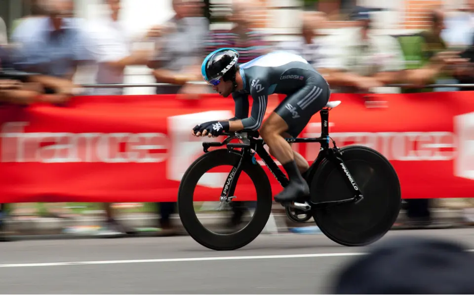 How many frames per second can the human eye see?